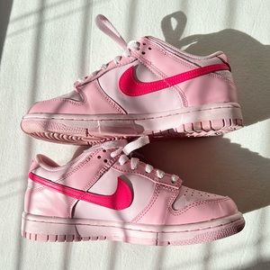 Nike dunk low triple pink (GS)